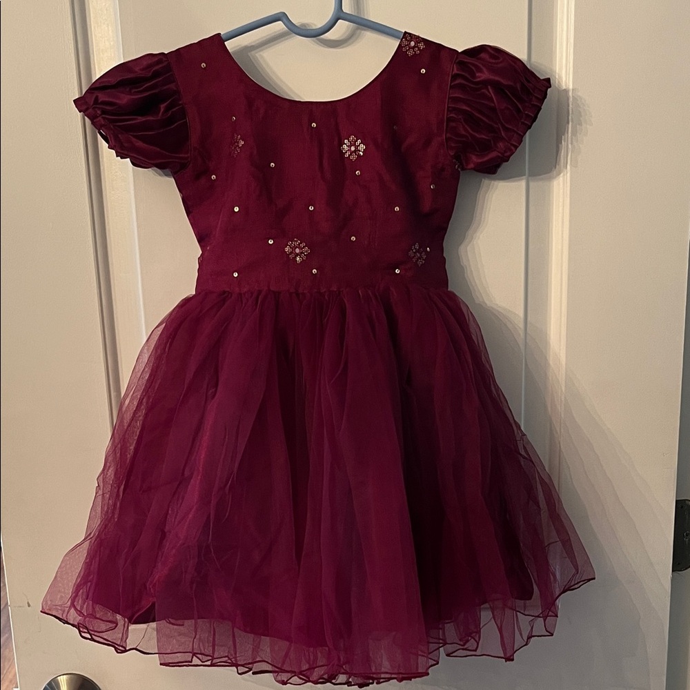 New beautiful girls wine color dress size 4.